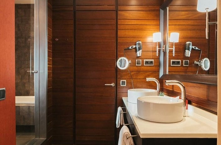 SALOBRE HOTEL AND RESORT - JUNIOR SUITE DRESSING ROM